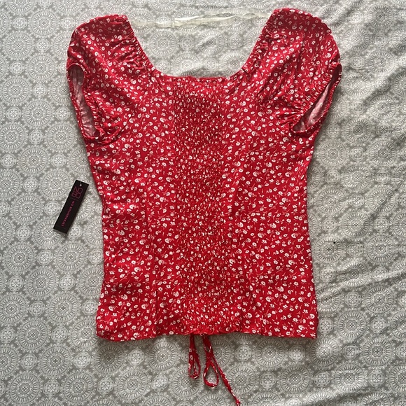 No Boundaries floral blouse - Picture 4 of 4